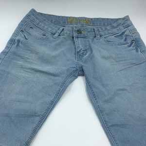 MISS STAR LIGHT WASH DENIUM JEAN SHORTS SIZE 28 XS